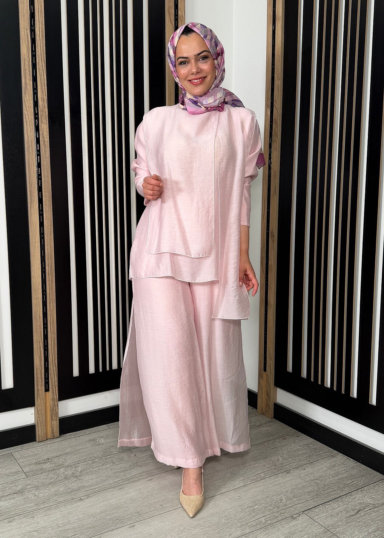 Ceremony Bluzunun Önü Parçalı Bol Paça Pantolonlu Nil Takım PEMBE - 1