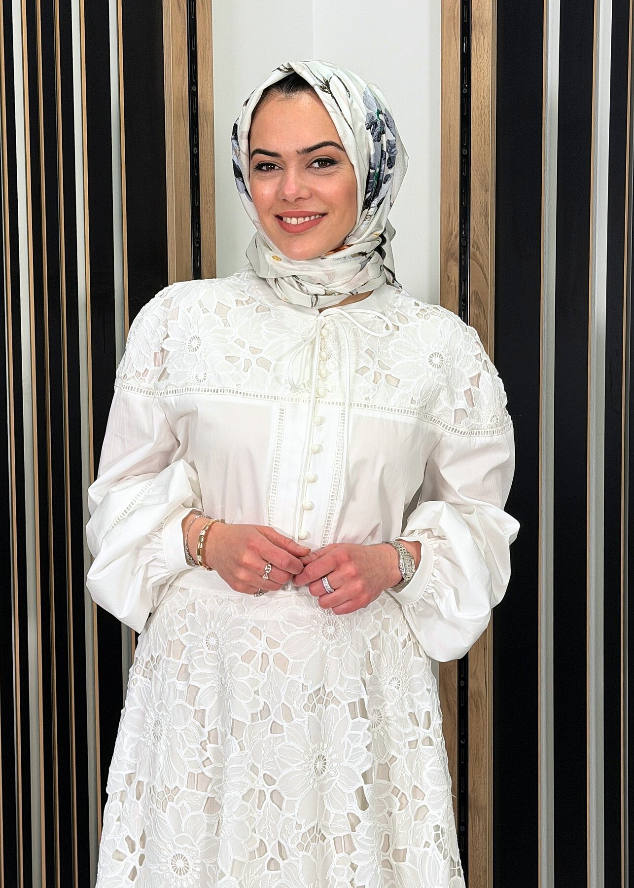 Clande Brode Detaylı Gömlek EKRU - 2