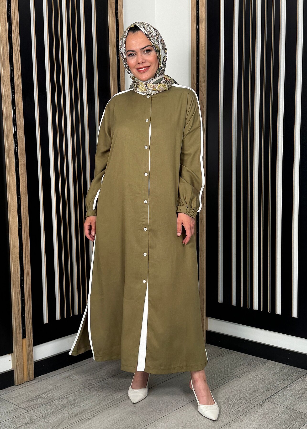 Nazlınur Collection Çizgi Detaylı Yanları Yırtmaçlı Kap HAKİ - 3