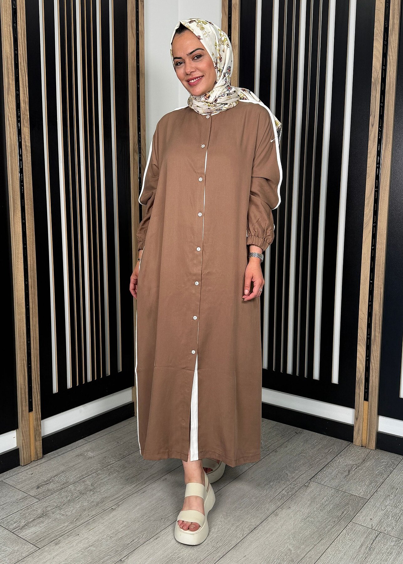 Nazlınur Collection Çizgi Detaylı Yanları Yırtmaçlı Kap KAHVE - 4