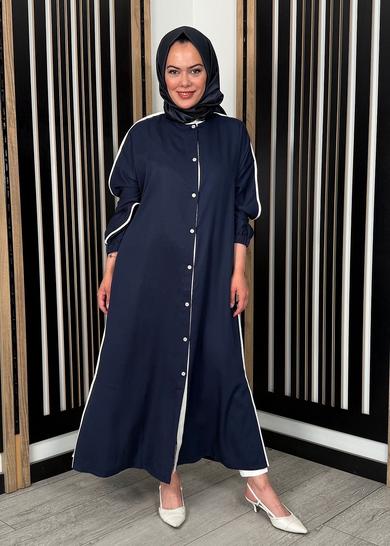 Nazlınur Collection Çizgi Detaylı Yanları Yırtmaçlı Kap LACİVERT - 4