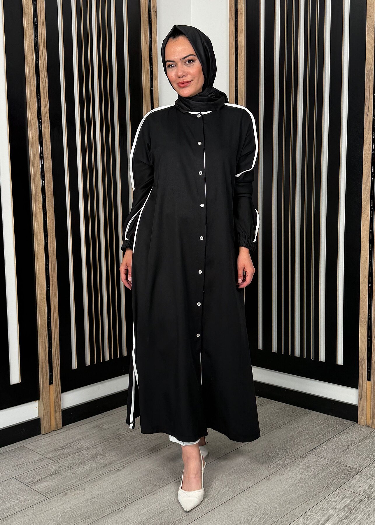 Nazlınur Collection Çizgi Detaylı Yanları Yırtmaçlı Kap SİYAH - 2