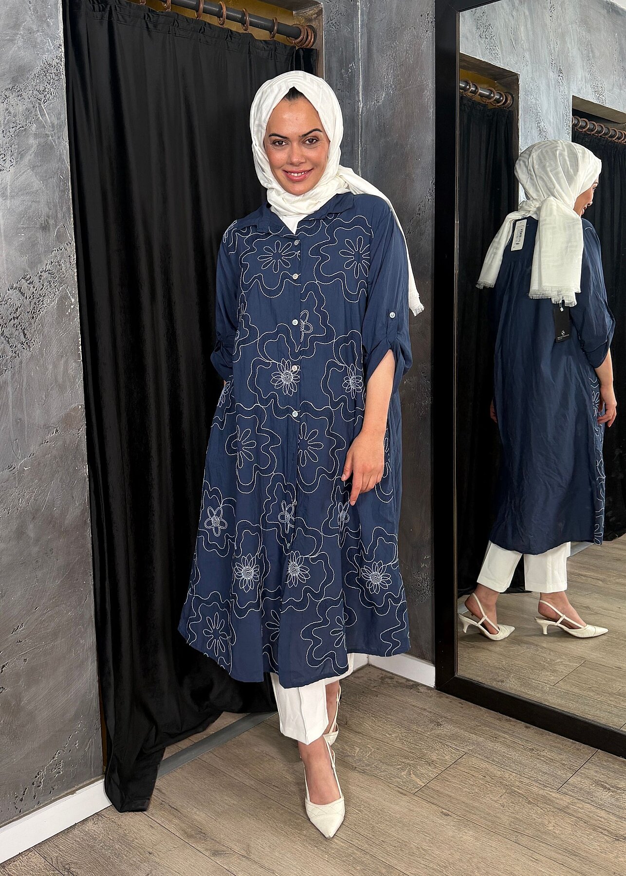 Nazlınur Collection Çiçek İşlemeli Keten Elbise LACİVERT - 1
