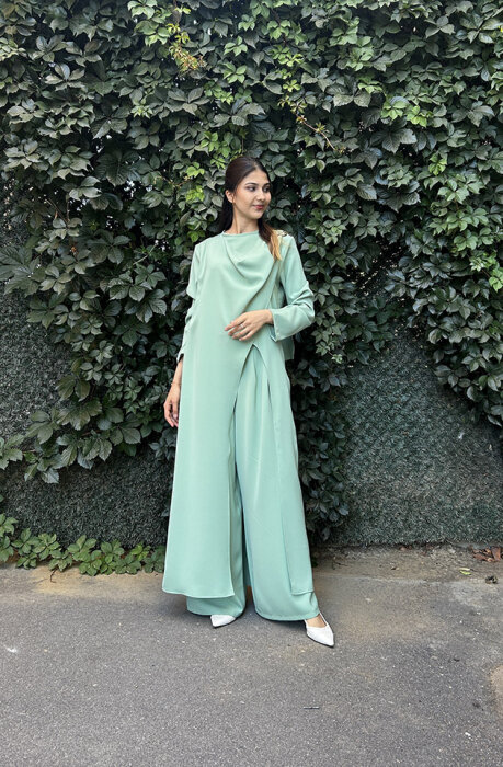 Nazlınur Collection Omuzu Detaylı Konkort Kumaş Takım MİNT - 2
