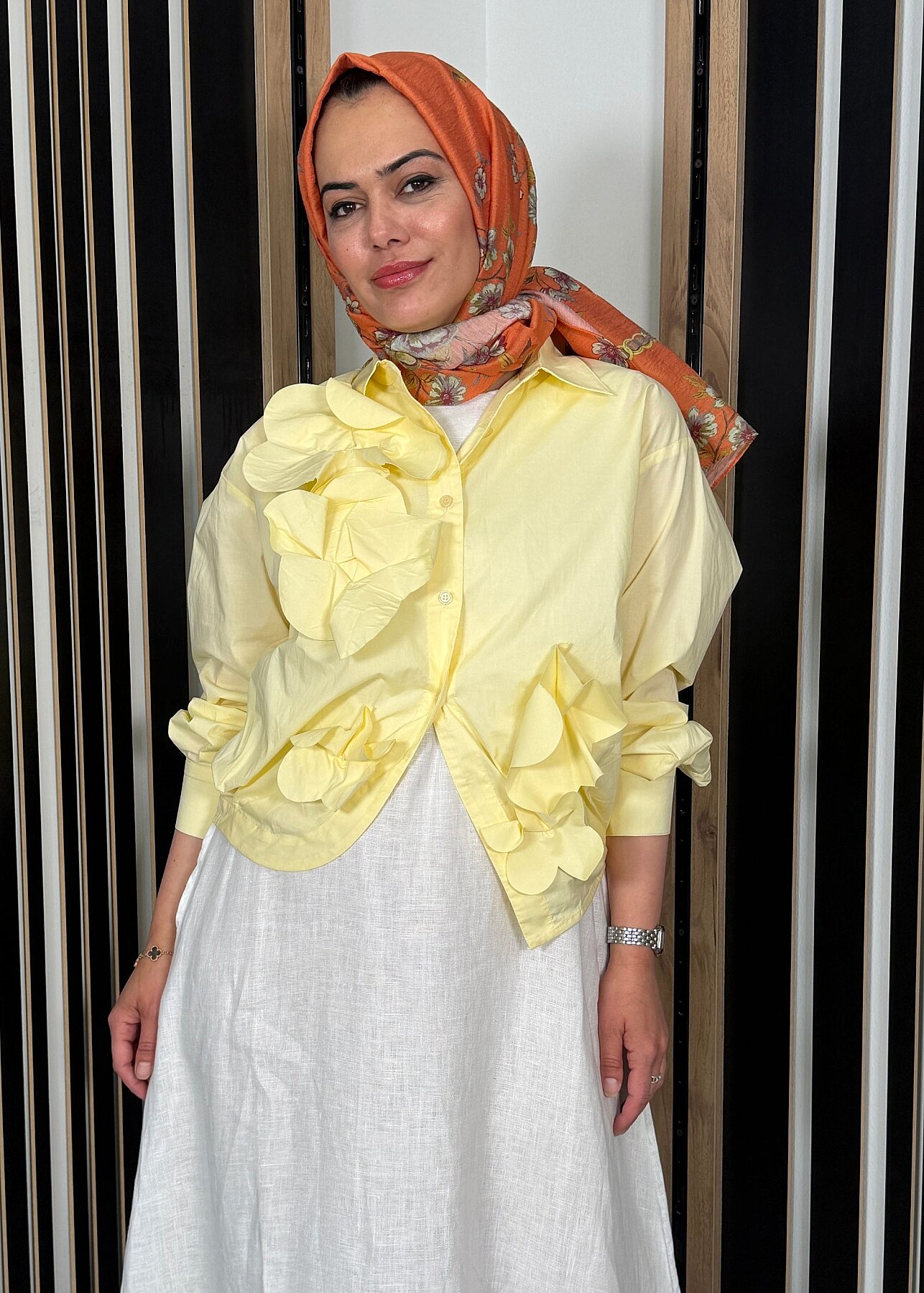 Nazlınur Collection Önü Çiçekli Gömlek SARI - 1
