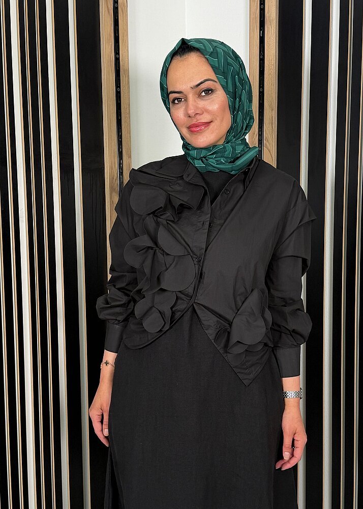 Nazlınur Collection Önü Çiçekli Gömlek SİYAH - 5
