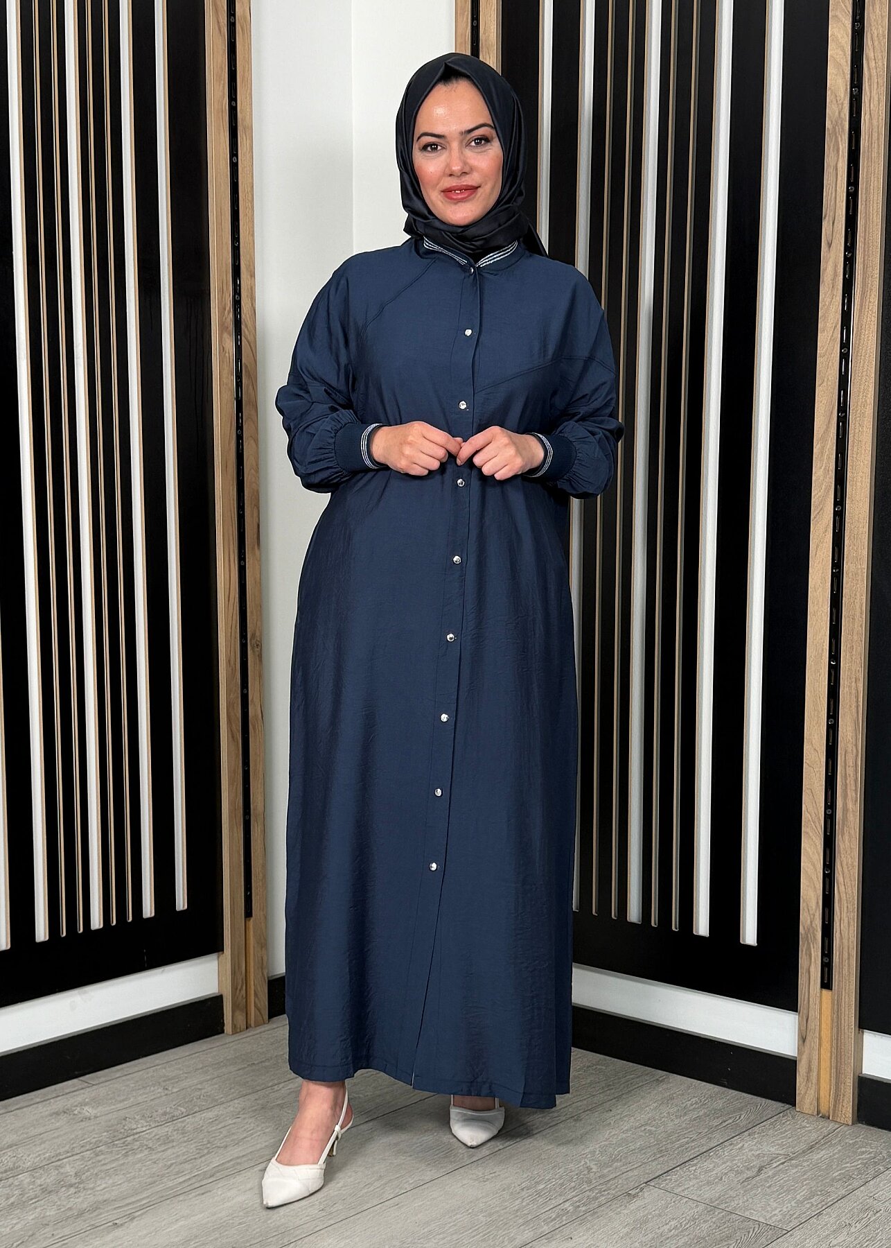Nazlınur Collection Önü Çıtçıtlı Yakası Lastikli Kap LACİVERT - 2