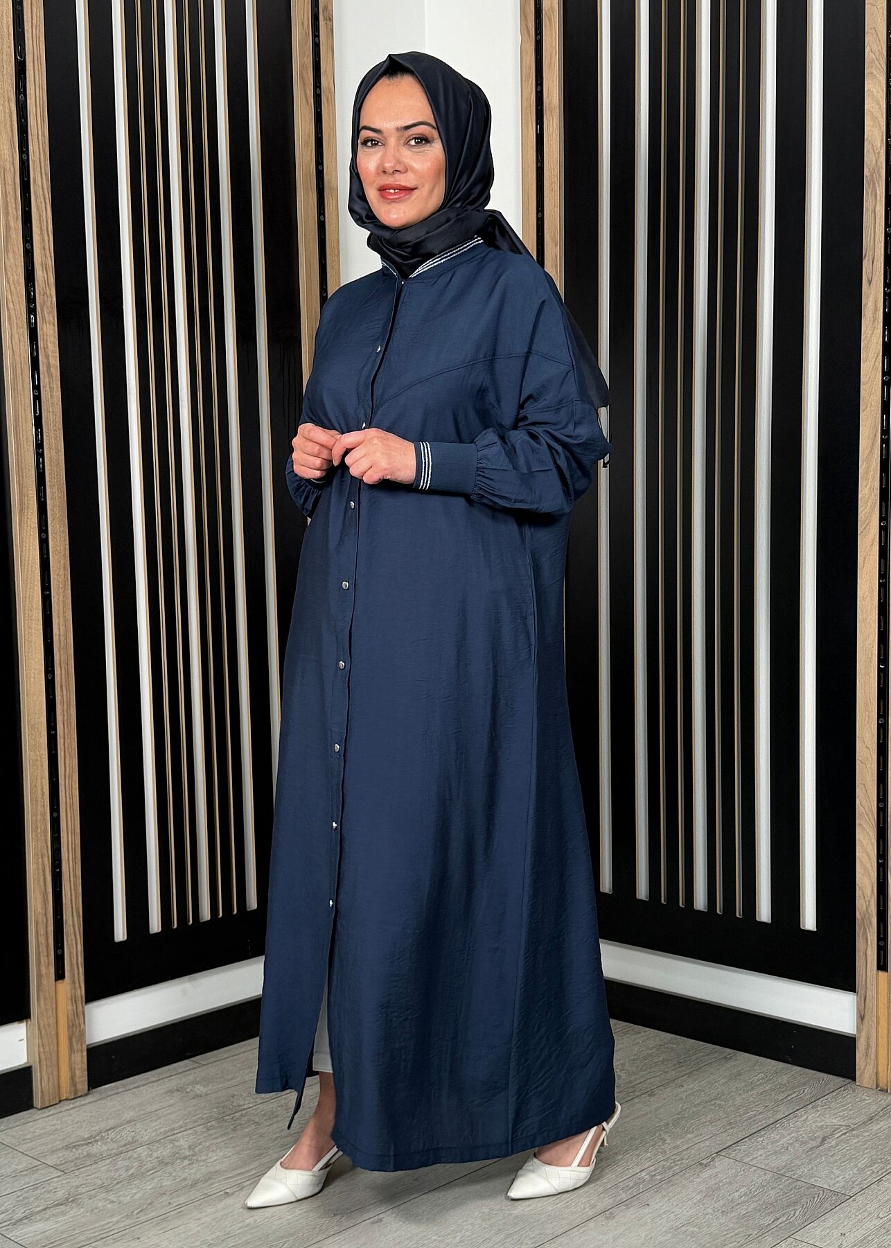 Nazlınur Collection Önü Çıtçıtlı Yakası Lastikli Kap LACİVERT - 4
