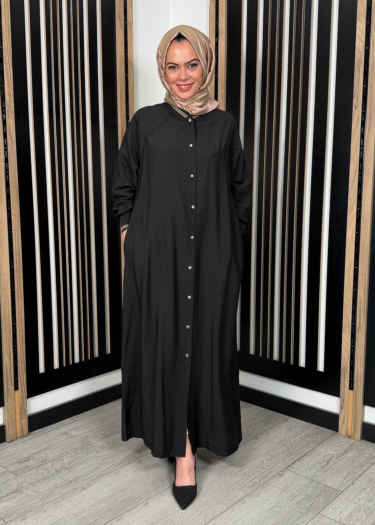 Nazlınur Collection Önü Çıtçıtlı Yakası Lastikli Kap SİYAH - 3