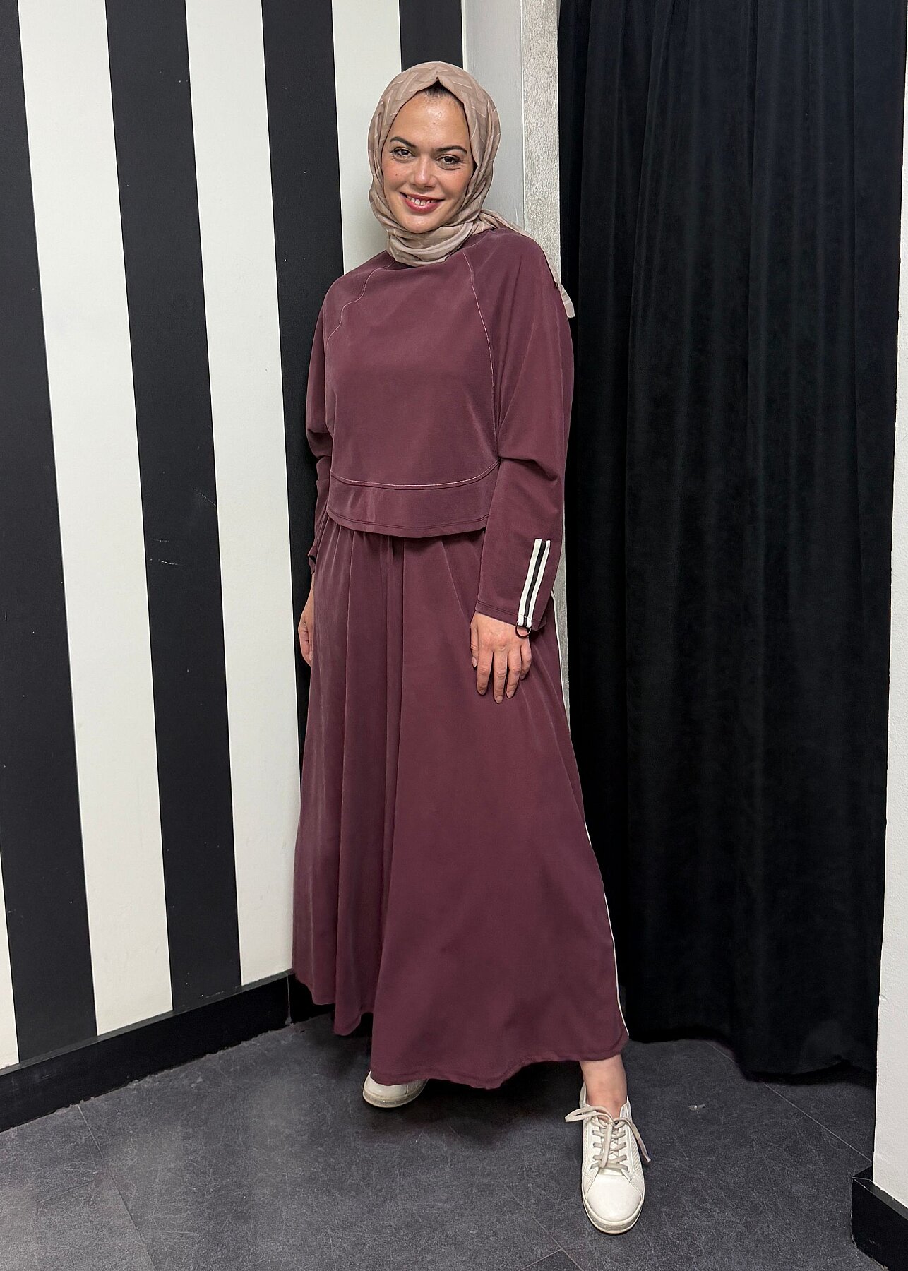 Nazlınur Collection Önü Dikiş Detaylı Şeritli Takım BORDO - 5