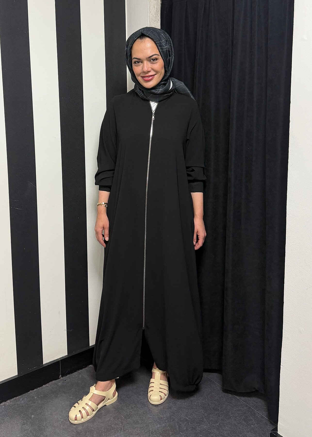 Nazlınur Collection Ribanalı Ferace SİYAH - 1